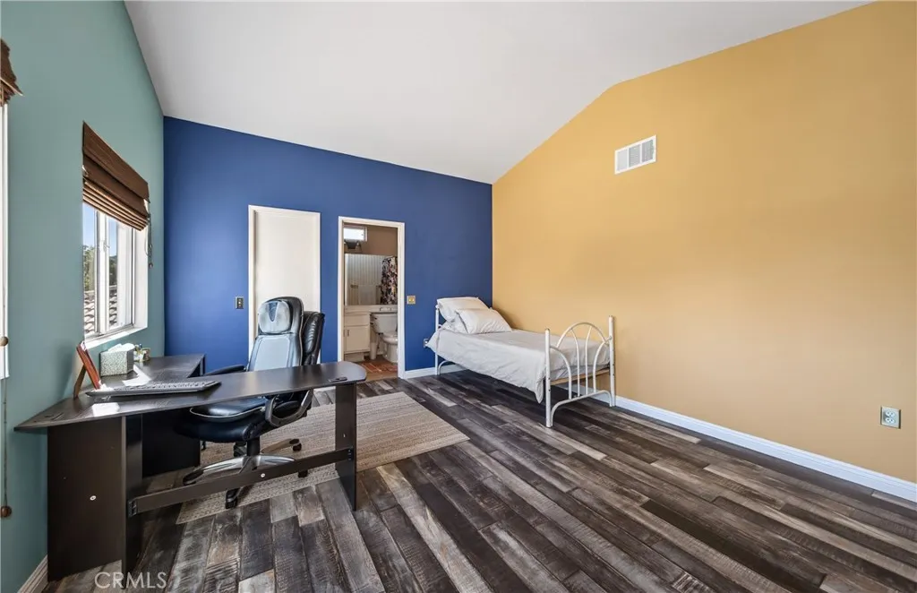 1125 Laguna Seca Court, Banning, California 92220 home-pic-20