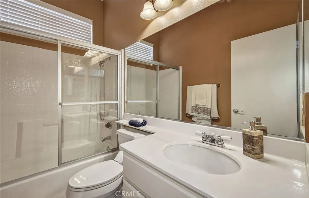 1125 Laguna Seca Court, Banning, California 92220 home-pic-17