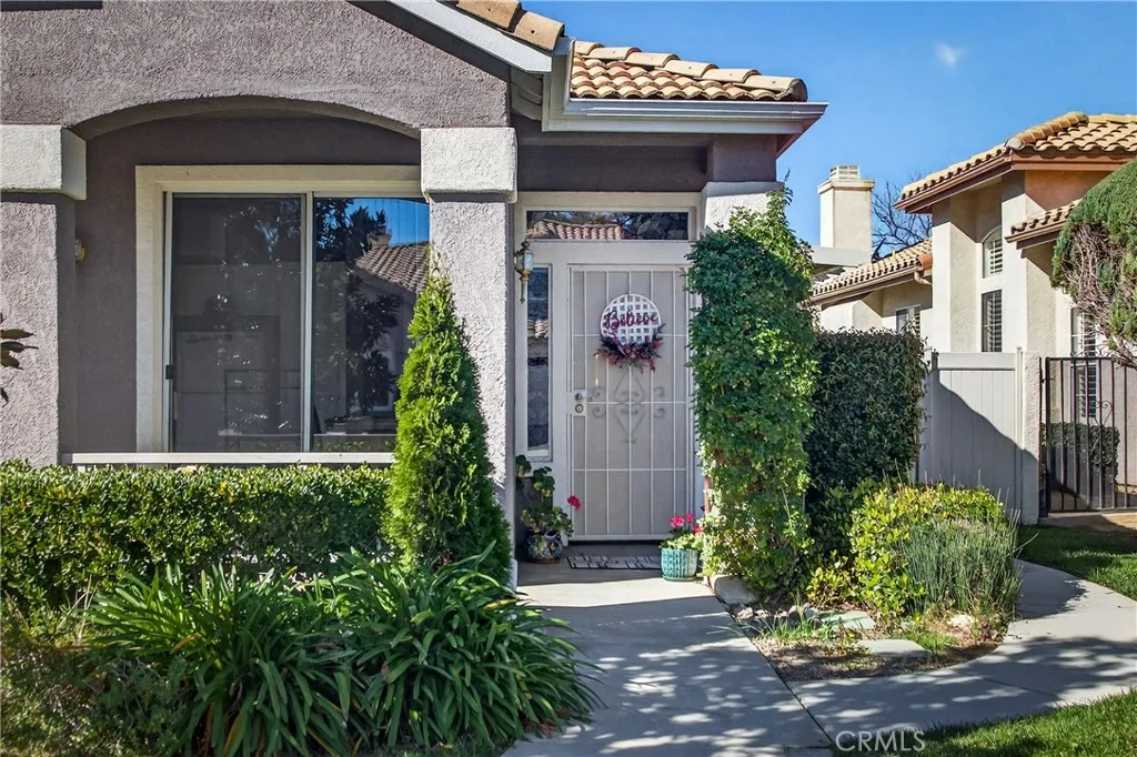 1125 Laguna Seca Court, Banning, California 92220 home-pic-4