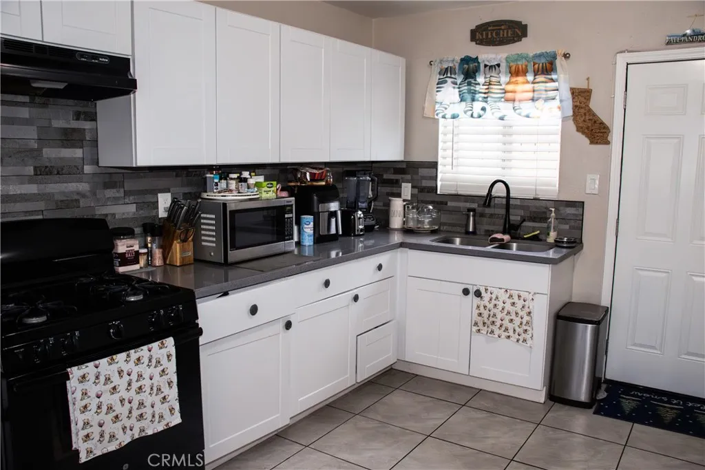 838 W Brockton, Redlands, California 92374 home-pic-15