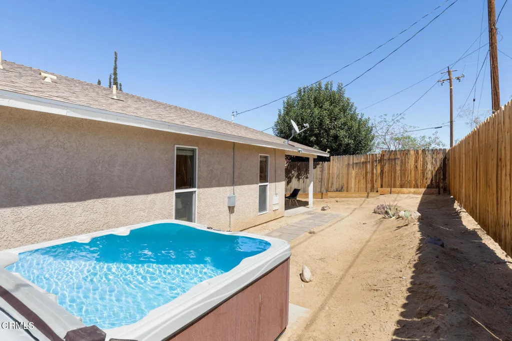 61681 Palm Vista Drive, Joshua Tree, California 92252 home-pic-17