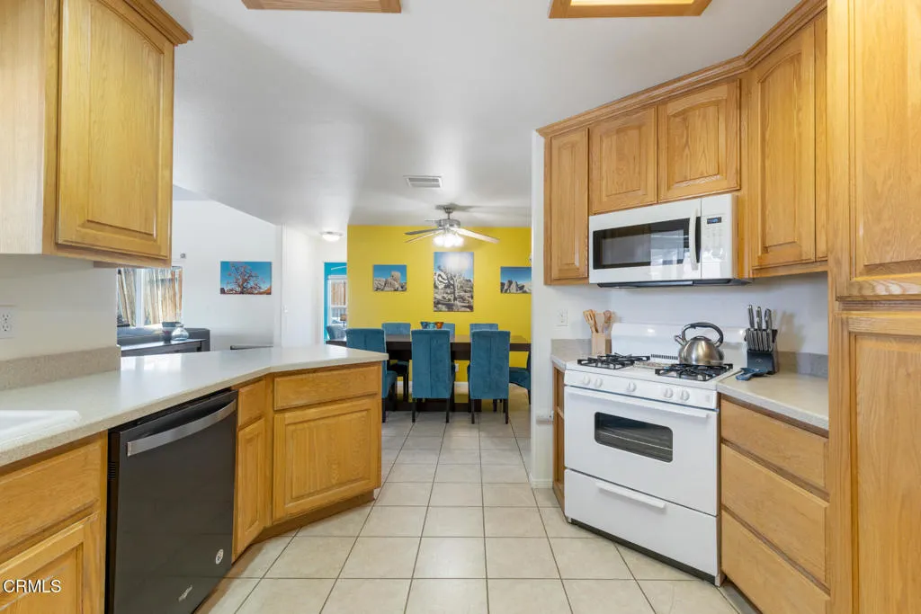 61681 Palm Vista Drive, Joshua Tree, California 92252 home-pic-8