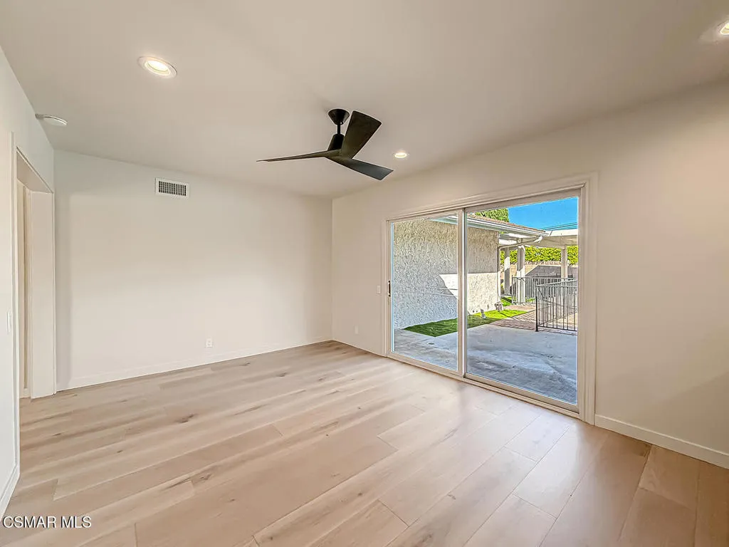 21 Westbury Street, Thousand Oaks, California 91360 home-pic-10