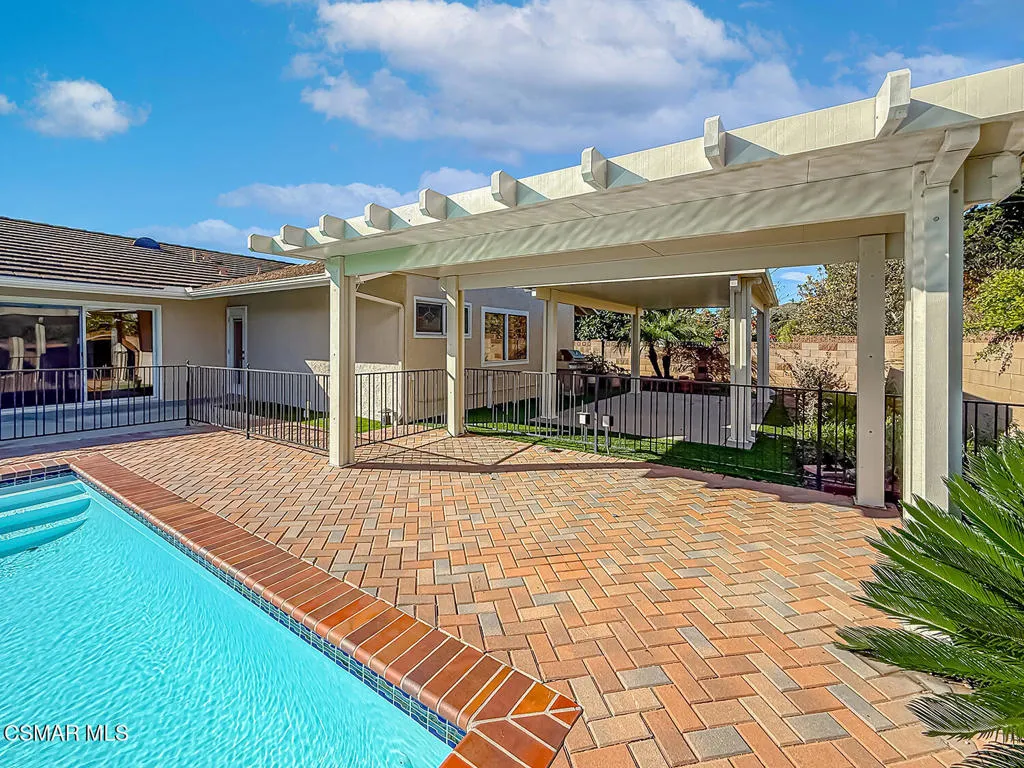 21 Westbury Street, Thousand Oaks, California 91360 home-pic-32