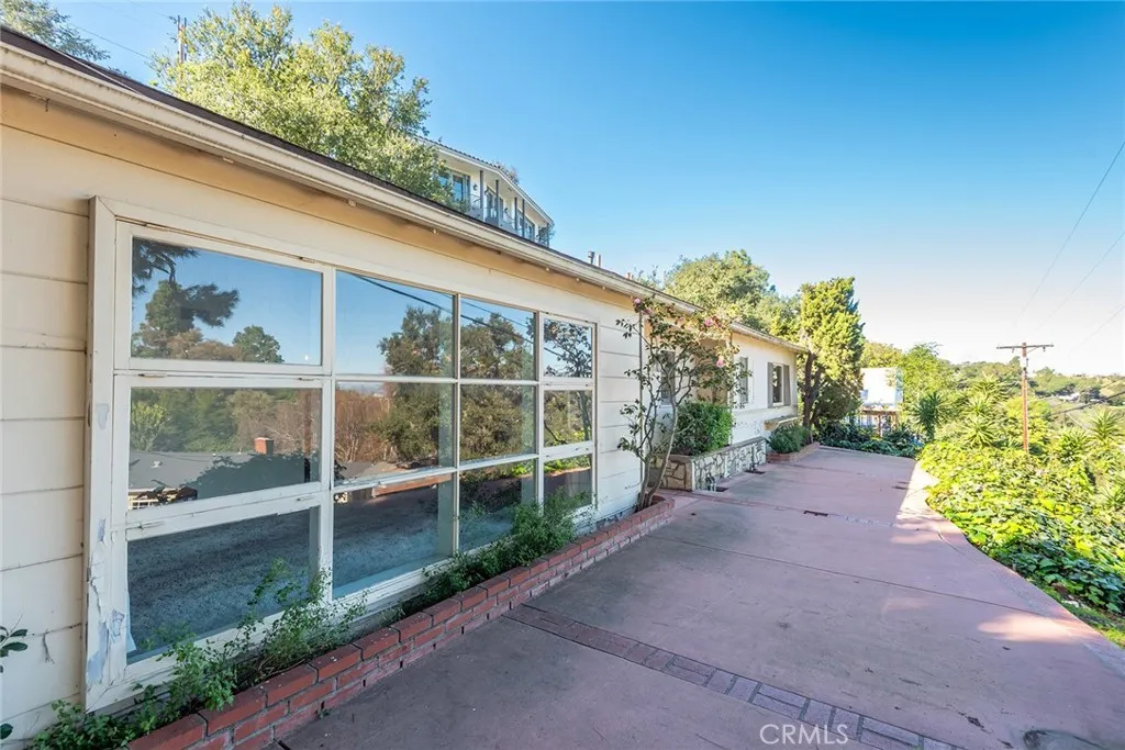 3370 Coy, Sherman Oaks, California 91423 home-pic-3