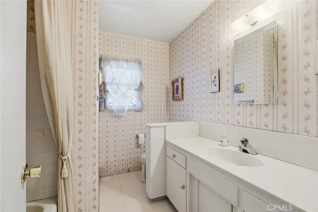 3370 Coy, Sherman Oaks, California 91423 home-pic-11