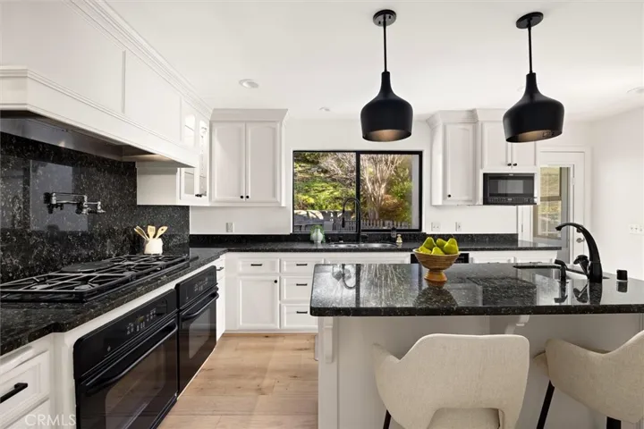 958 Skyline, San Luis Obispo, California 93405
