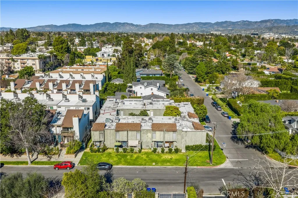11607 Acama Street, Studio City, California 91604 home-pic-22
