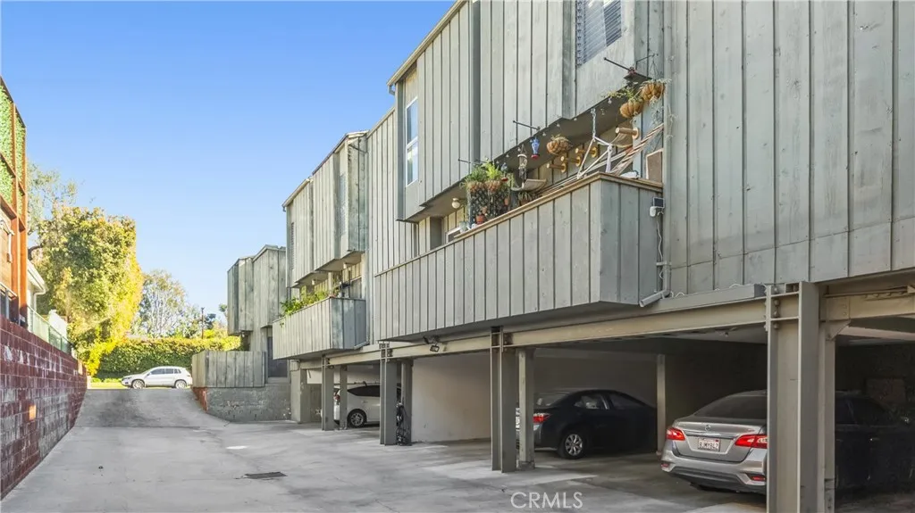 11607 Acama Street, Studio City, California 91604 home-pic-17