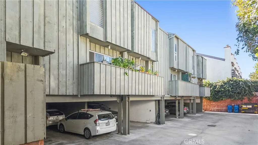 11607 Acama Street, Studio City, California 91604 home-pic-16