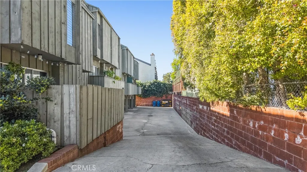 11607 Acama Street, Studio City, California 91604 home-pic-15