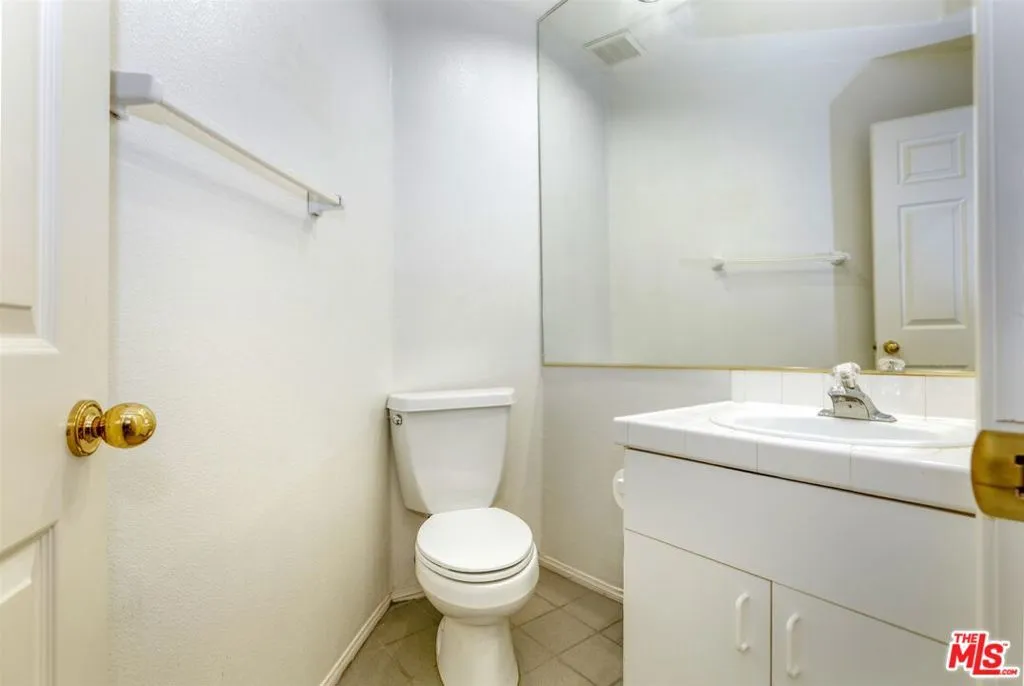 3460 S Centinela Avenue 403, Los Angeles, California 90066 home-pic-22