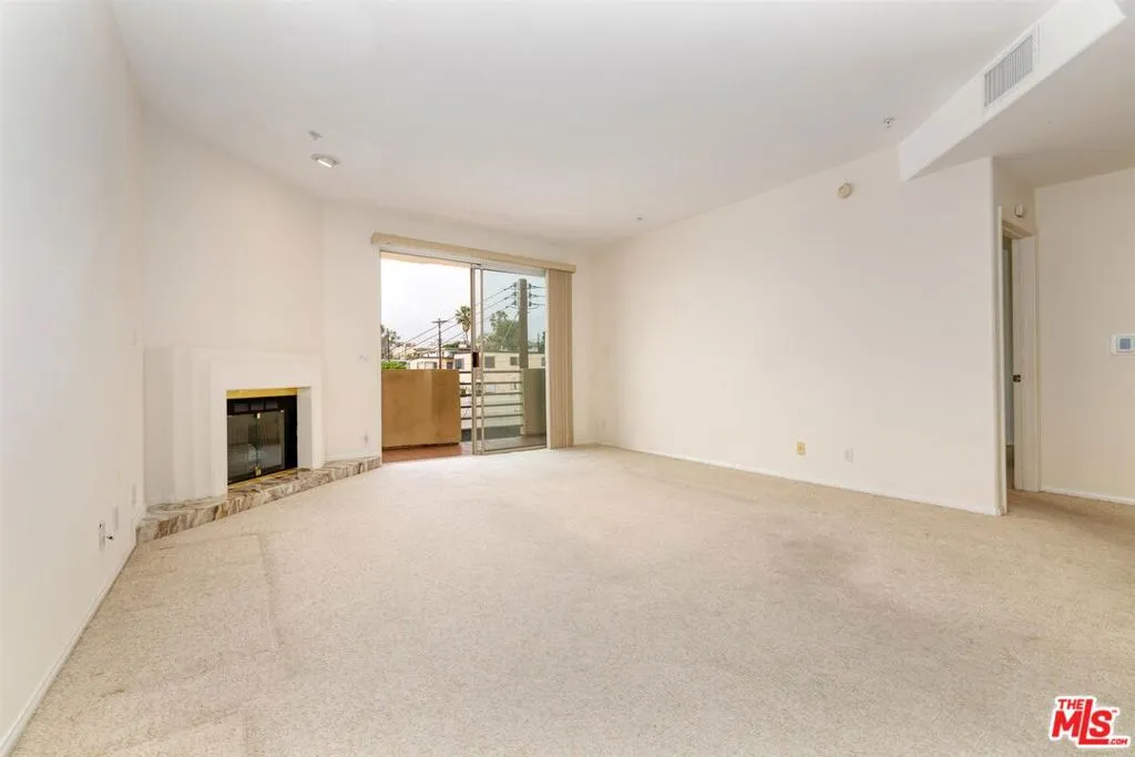 3460 S Centinela Avenue 403, Los Angeles, California 90066 home-pic-9
