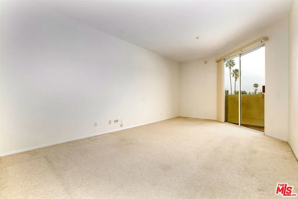 3460 S Centinela Avenue 403, Los Angeles, California 90066 home-pic-23