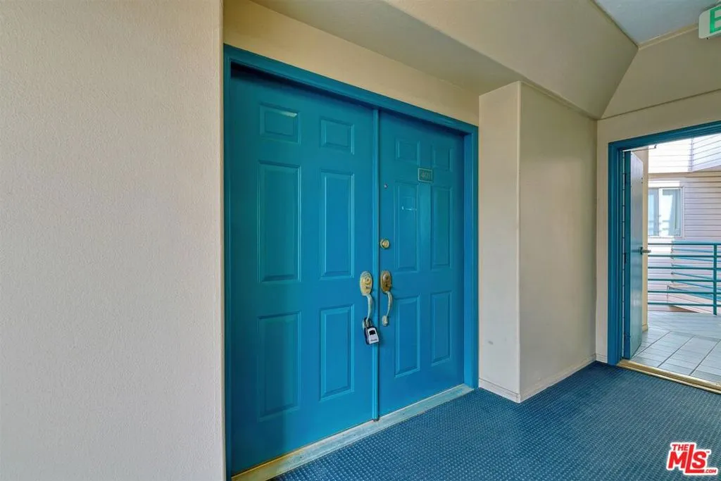 3460 S Centinela Avenue 403, Los Angeles, California 90066 home-pic-4