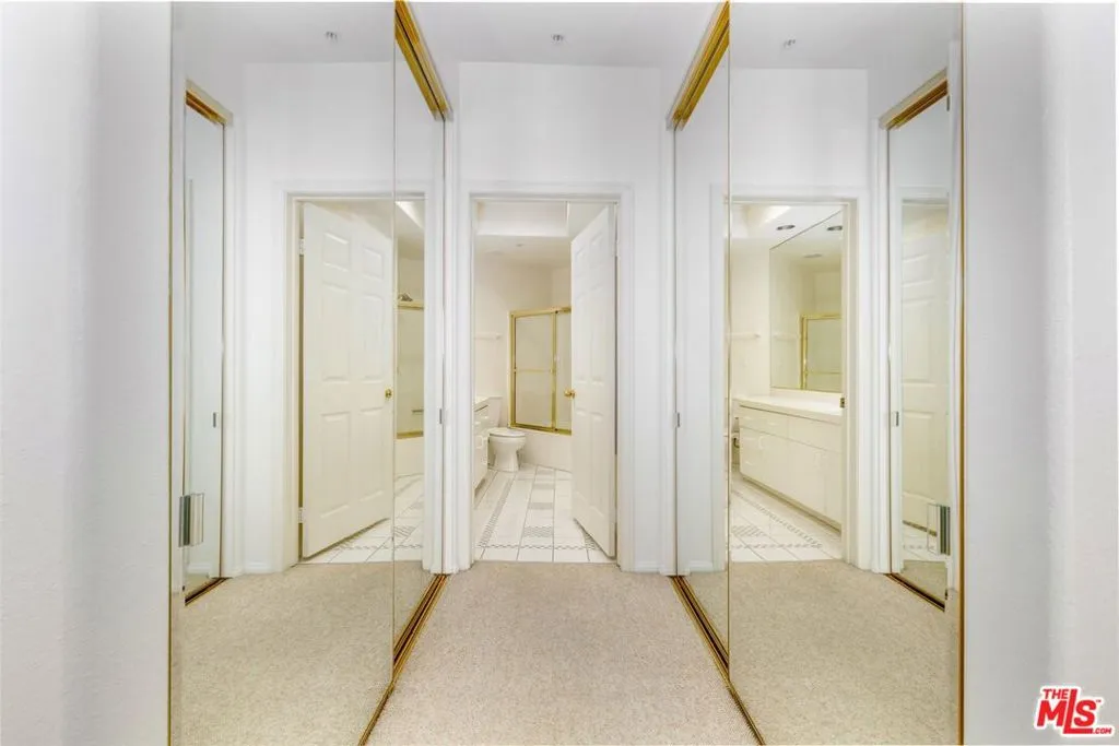 3460 S Centinela Avenue 403, Los Angeles, California 90066 home-pic-19