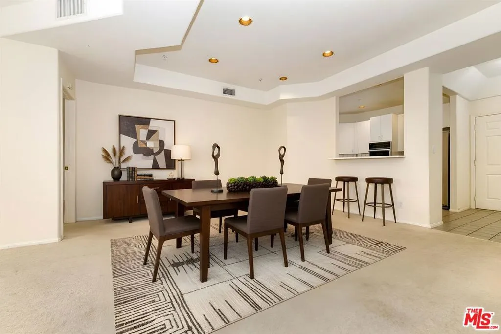 3460 S Centinela Avenue 403, Los Angeles, California 90066 home-pic-12