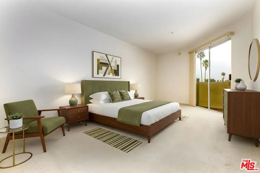 3460 S Centinela Avenue 403, Los Angeles, California 90066 home-pic-24