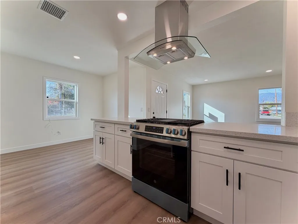 231 E 11th Street, San Bernardino, California 92410 home-pic-8