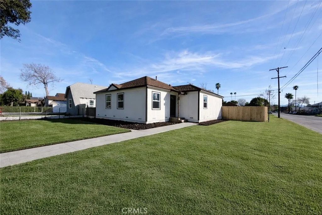 231 E 11th Street, San Bernardino, California 92410 home-pic-1