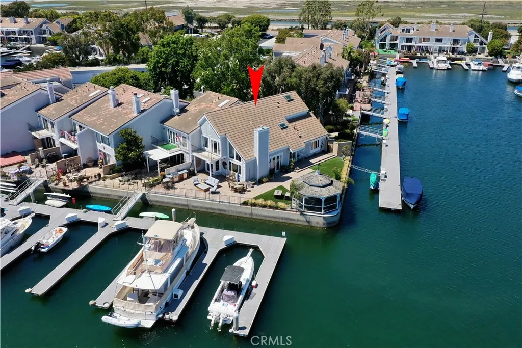 16102 Bonaire Circle, Huntington Beach, California 92649 home-pic-3