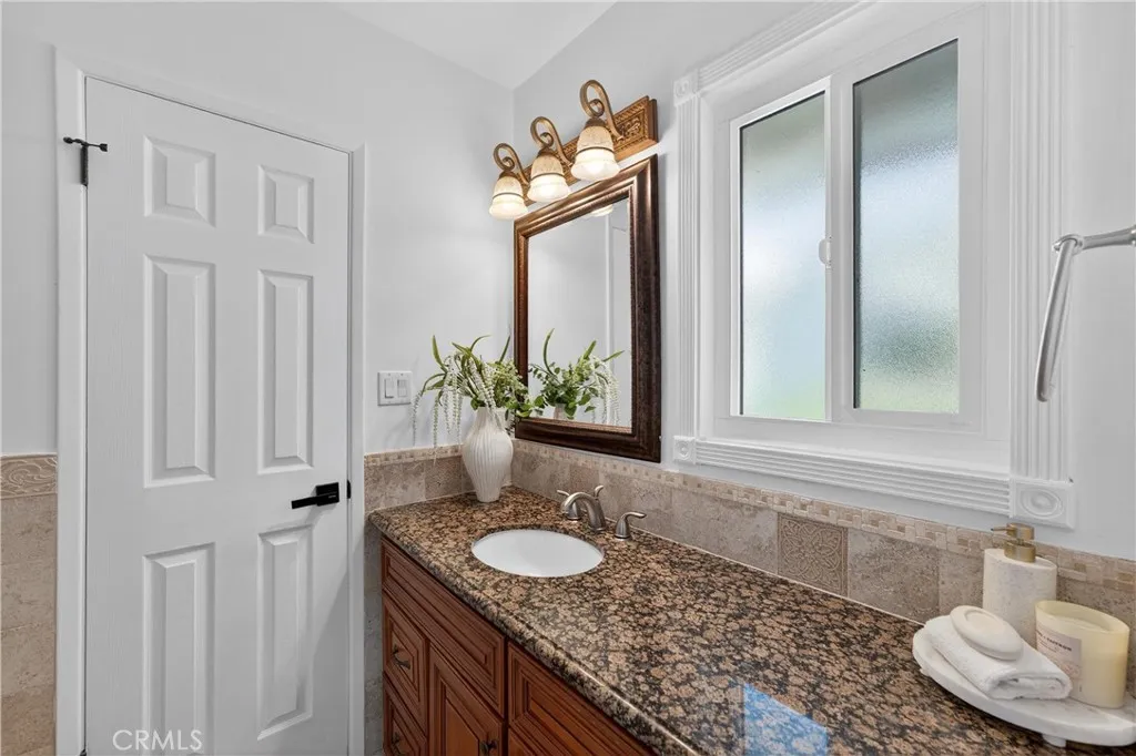 3450 Mevel Place, La Crescenta, California 91214 home-pic-20