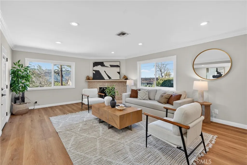 3450 Mevel Place, La Crescenta, California 91214 home-pic-7