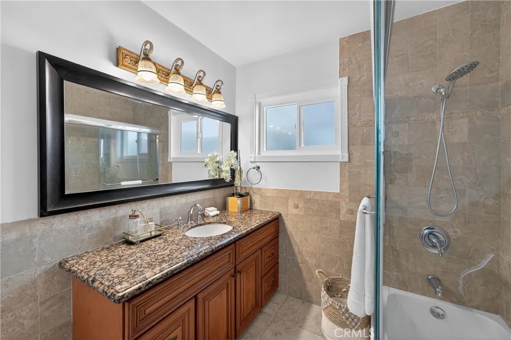 3450 Mevel Place, La Crescenta, California 91214 home-pic-24