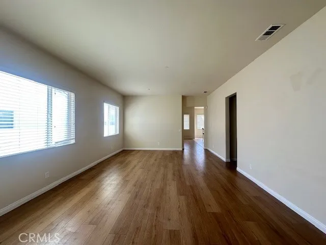 19721 Chicory Court, Apple Valley, California 92308 home-pic-7