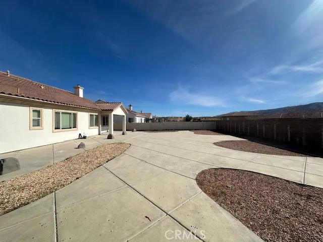 19721 Chicory Court, Apple Valley, California 92308 home-pic-38