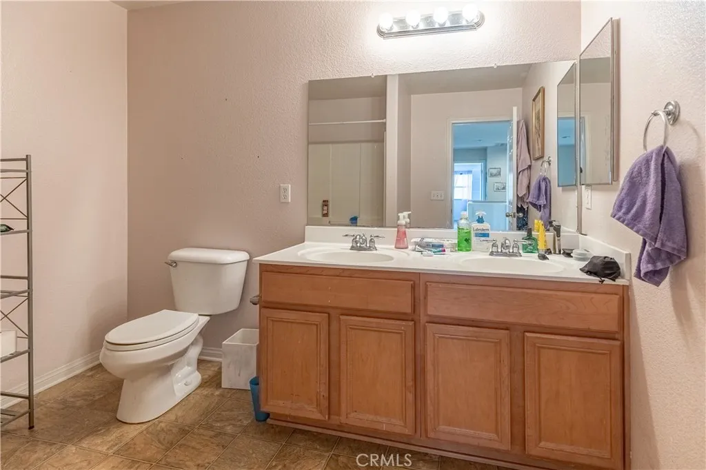 9131 Santa Barbara Drive, Riverside, California 92508 home-pic-17