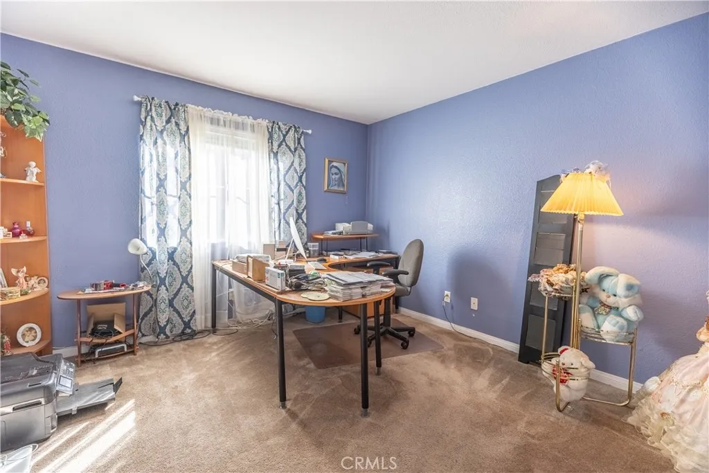 9131 Santa Barbara Drive, Riverside, California 92508 home-pic-9