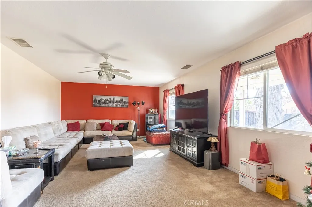 9131 Santa Barbara Drive, Riverside, California 92508 home-pic-5