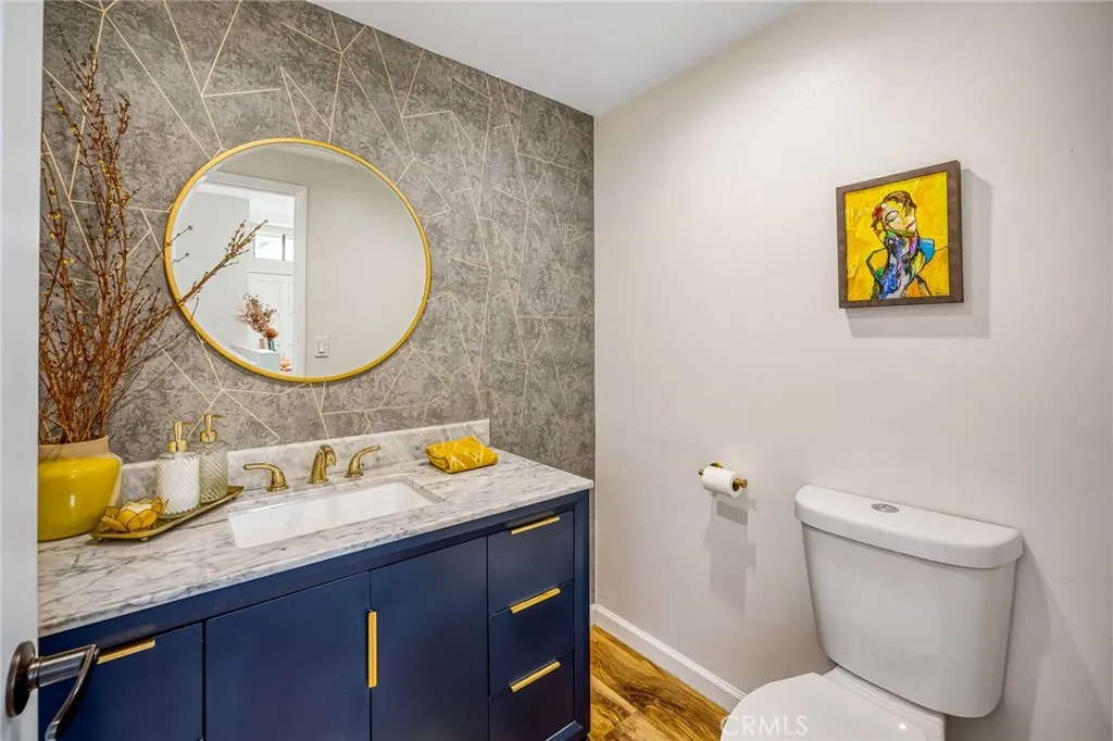 4374 Ventura Canyon 6, Sherman Oaks, California 91423 home-pic-4