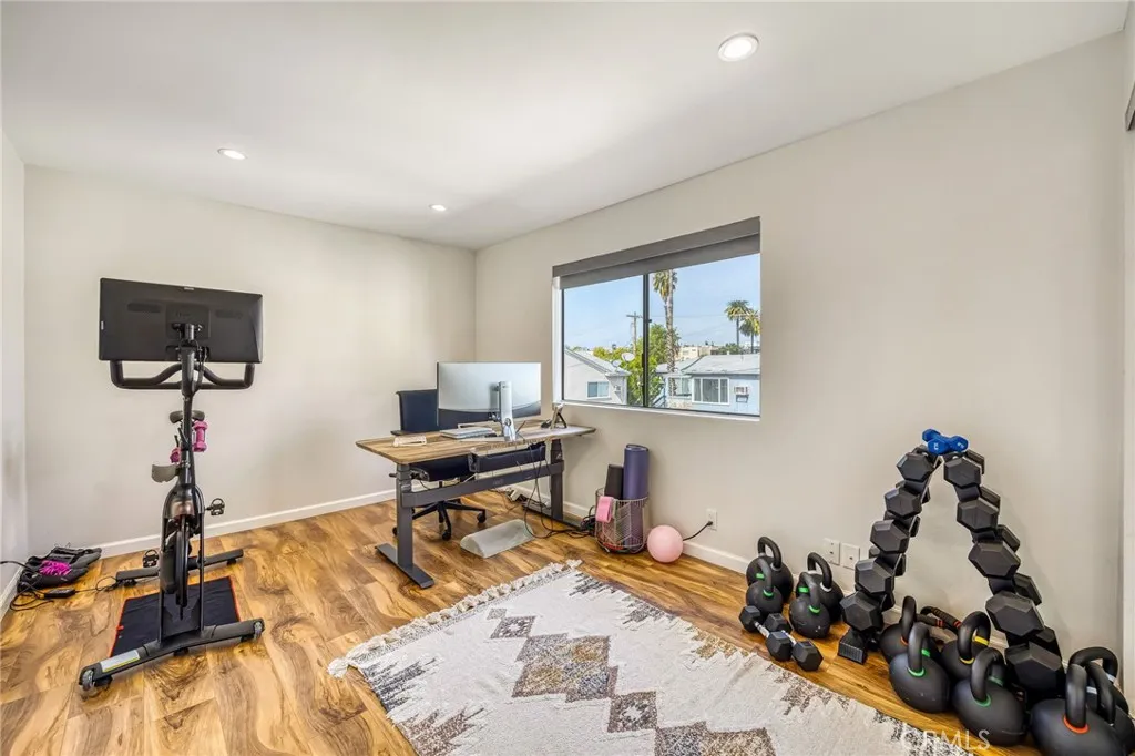 4374 Ventura Canyon 6, Sherman Oaks, California 91423 home-pic-19
