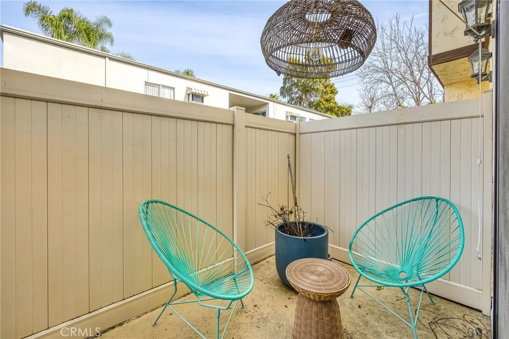 4374 Ventura Canyon 6, Sherman Oaks, California 91423 home-pic-11