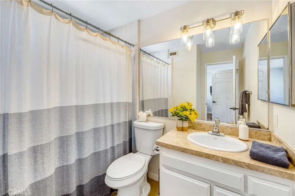 4374 Ventura Canyon 6, Sherman Oaks, California 91423 home-pic-20