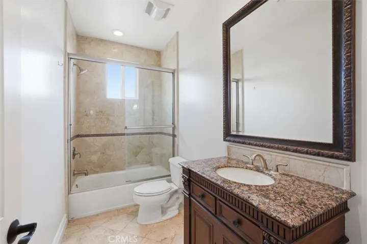 Upstairs guest bathroom