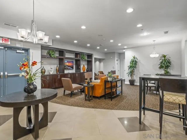 Community Clubhouse + Lounge