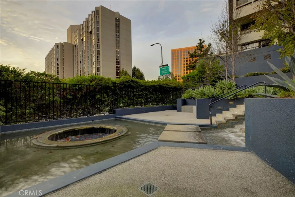 880 W 1st 401, Los Angeles, California 90012 home-pic-63