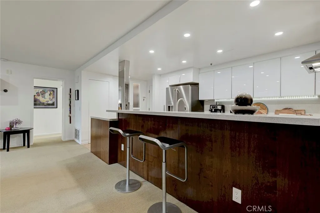 880 W 1st 401, Los Angeles, California 90012 home-pic-23