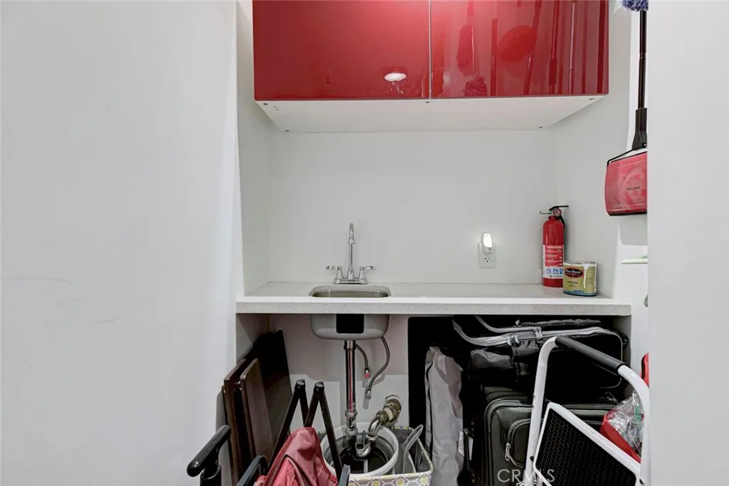 880 W 1st 401, Los Angeles, California 90012 home-pic-44