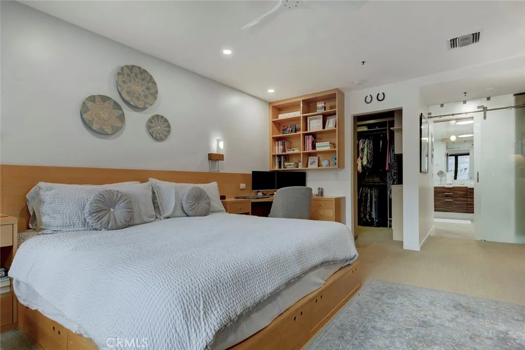 880 W 1st 401, Los Angeles, California 90012 home-pic-32