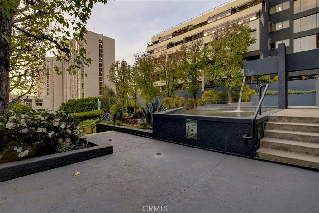 880 W 1st 401, Los Angeles, California 90012 home-pic-62