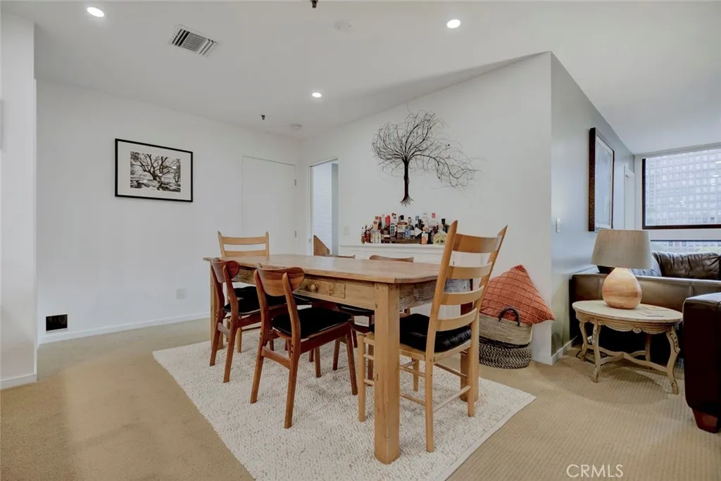 880 W 1st 401, Los Angeles, California 90012 home-pic-18