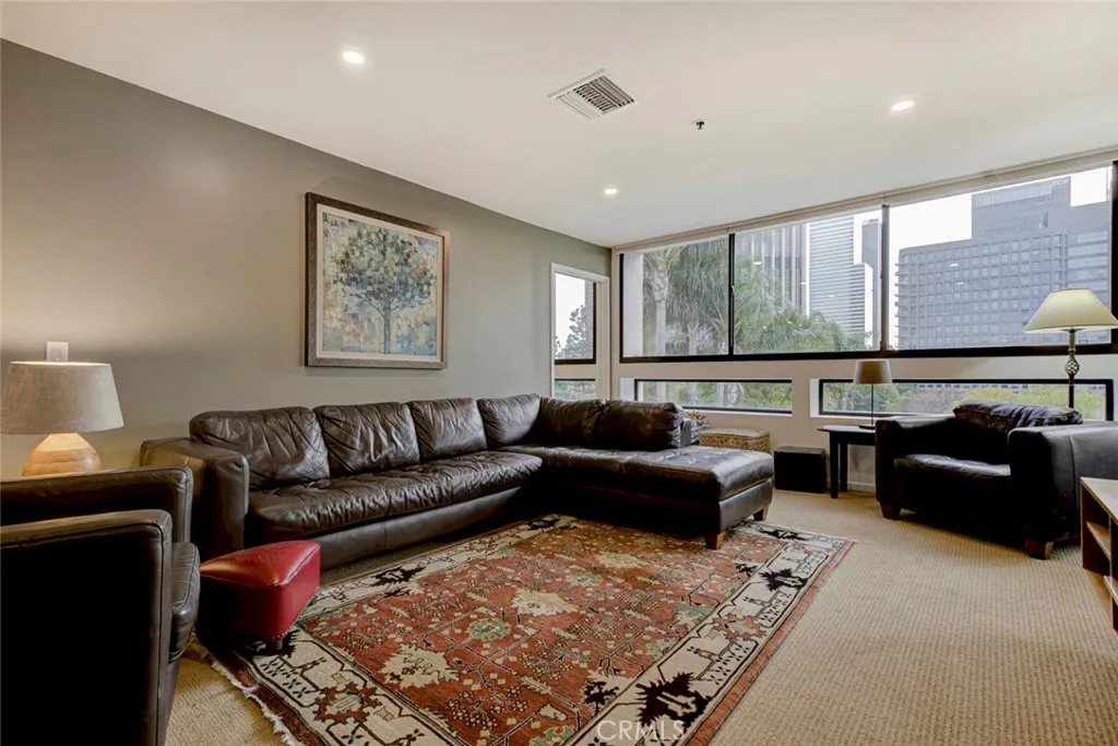 880 W 1st 401, Los Angeles, California 90012 home-pic-9