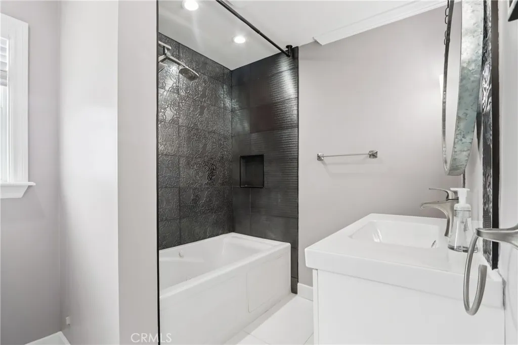 17033 Glenburn, Torrance, California 90504 home-pic-19