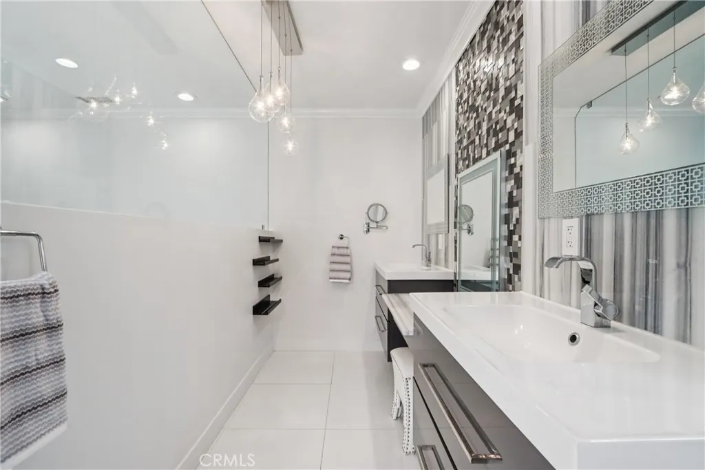 17033 Glenburn, Torrance, California 90504 home-pic-24
