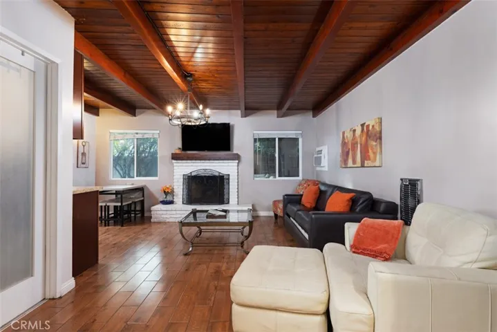 5851 Premiere Avenue, Lakewood, California 90712