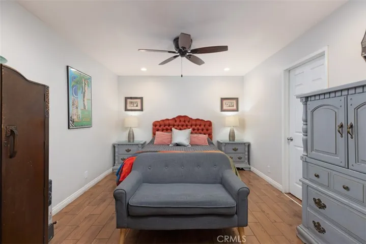 5851 Premiere Avenue, Lakewood, California 90712
